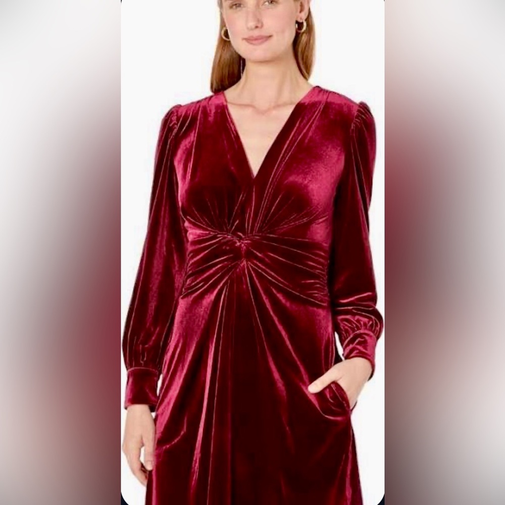*CLEARANCE* W/FLAW NWT VINCE CAMUTO SZ 2 RED Velvet Long Sleeves V-Neck W/Pocket